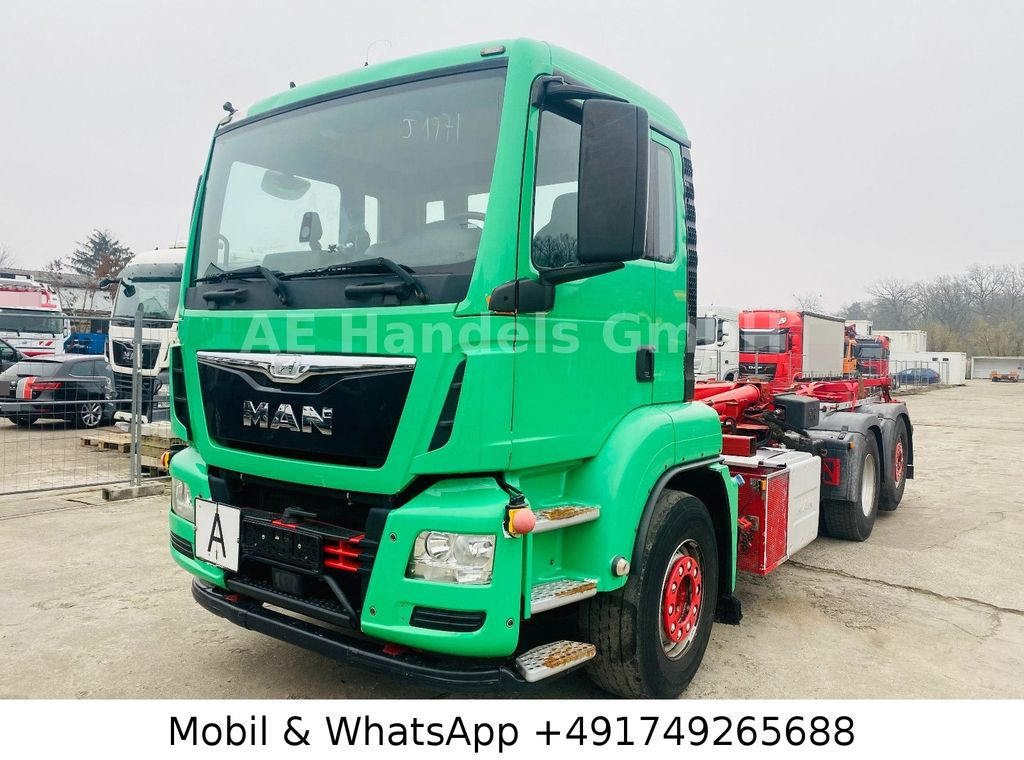 Camião transportador de contêineres/ Caixa móvel MAN TGS 26.440 M BL Abroller / Müllwagen *Lenk+Lift: foto 1