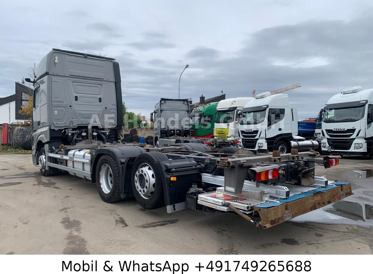 Mercedes-Benz Actros V 2545 BigSpace LL*Retarder/LBW/Lenk+Lift - Camião transportador de contêineres/ Caixa móvel: foto 3 Mercedes-Benz Actros V 2545 BigSpace LL*Retarder/LBW/Lenk+Lift - Camião transportador de contêineres/ Caixa móvel: foto 3
