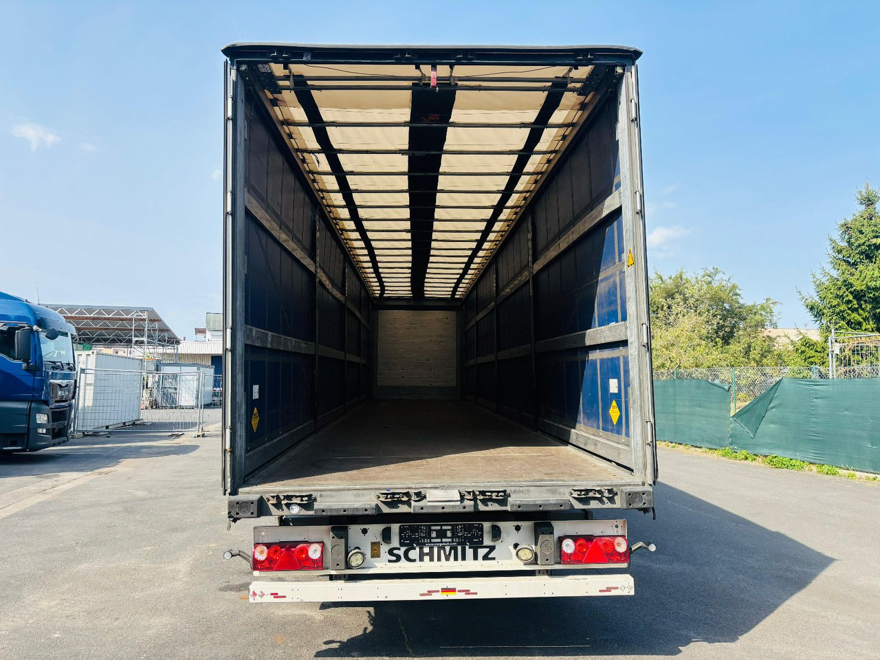 Schmitz Cargobull SCS 24/L *Lift/Edscha/Tautliner/CodeXL/Airpipe - Semi-reboque de lona: foto 4 Schmitz Cargobull SCS 24/L *Lift/Edscha/Tautliner/CodeXL/Airpipe - Semi-reboque de lona: foto 4