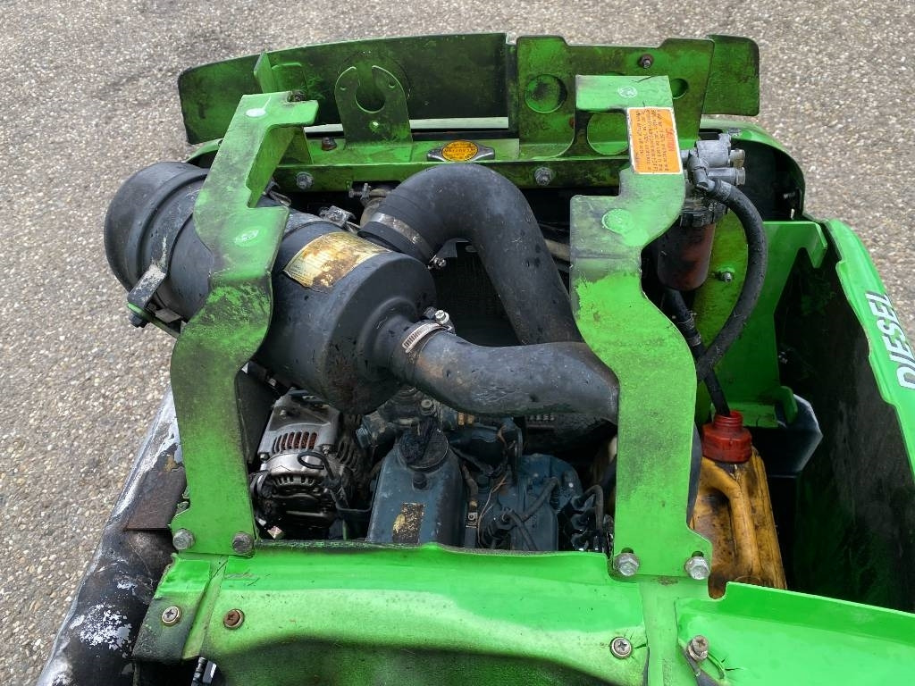 Carregadora articulada Avant M 528 EIPTT /Certificat CE endommagée: foto 22