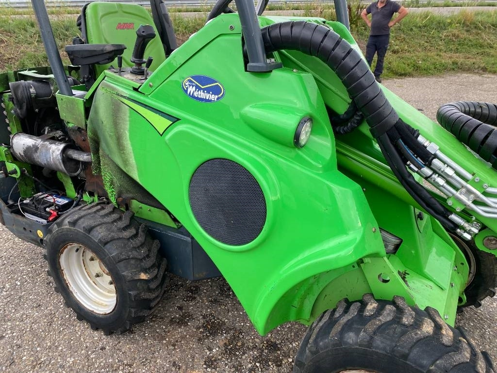 Carregadora articulada Avant M 528 EIPTT /Certificat CE endommagée: foto 49
