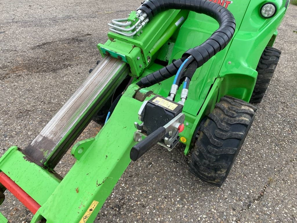 Carregadora articulada Avant M 528 EIPTT /Certificat CE endommagée: foto 25