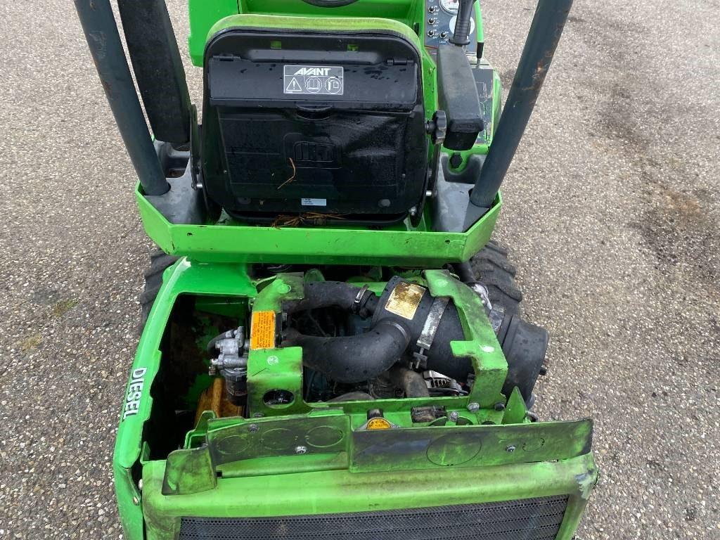 Carregadora articulada Avant M 528 EIPTT /Certificat CE endommagée: foto 38