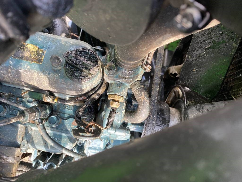 Carregadora articulada Avant M 528 EIPTT /Certificat CE endommagée: foto 19