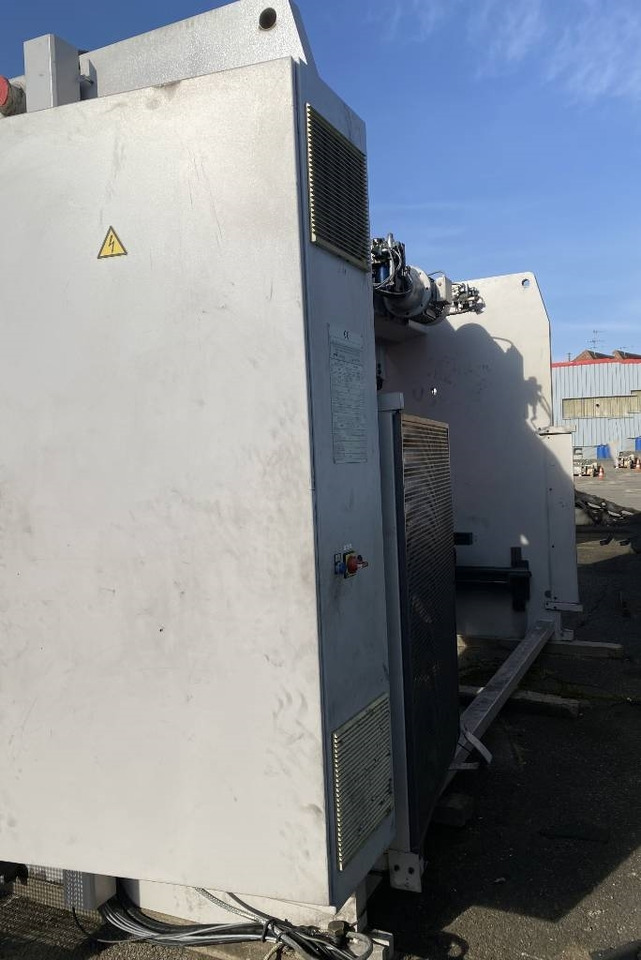 BEYELER Presse/Plieuse PR6 2000KNx4100MM endommagé - Quinadeira: foto 4 BEYELER Presse/Plieuse PR6 2000KNx4100MM endommagé - Quinadeira: foto 4