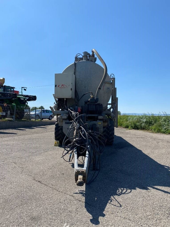 Fliegl WFG10100/Châssis Porteur-Citerne 24000Litres - Reboque agrícola: foto 2 Fliegl WFG10100/Châssis Porteur-Citerne 24000Litres - Reboque agrícola: foto 2