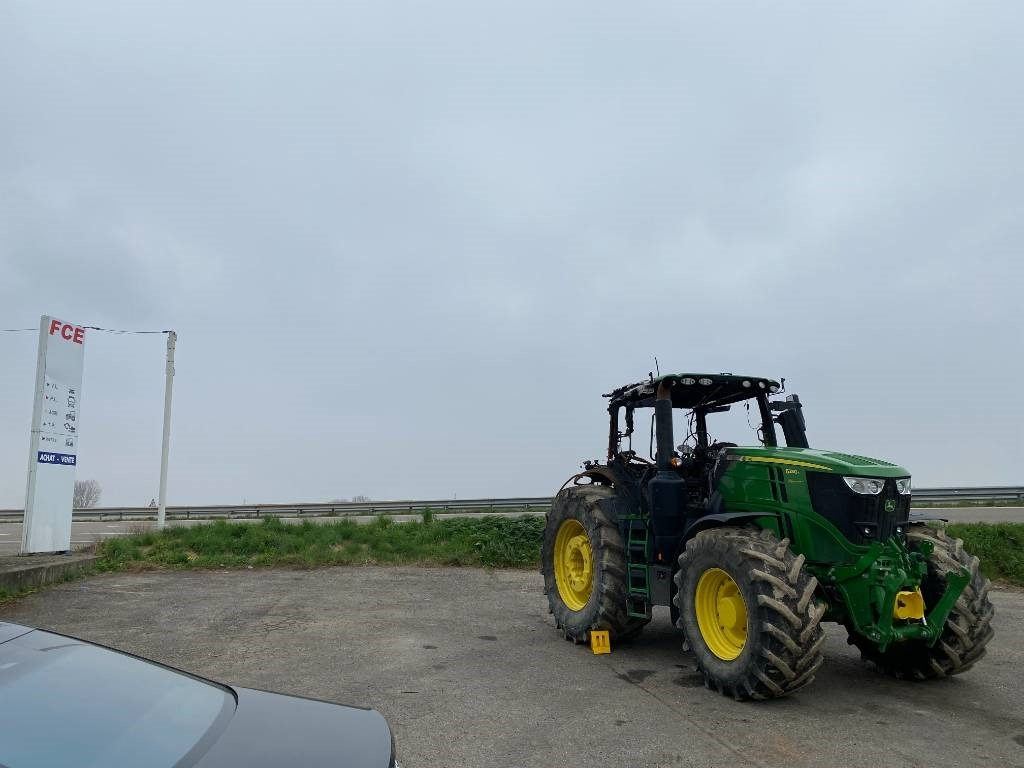John Deere 6250 R / AutoPower endommagé - Trator: foto 3 John Deere 6250 R / AutoPower endommagé - Trator: foto 3