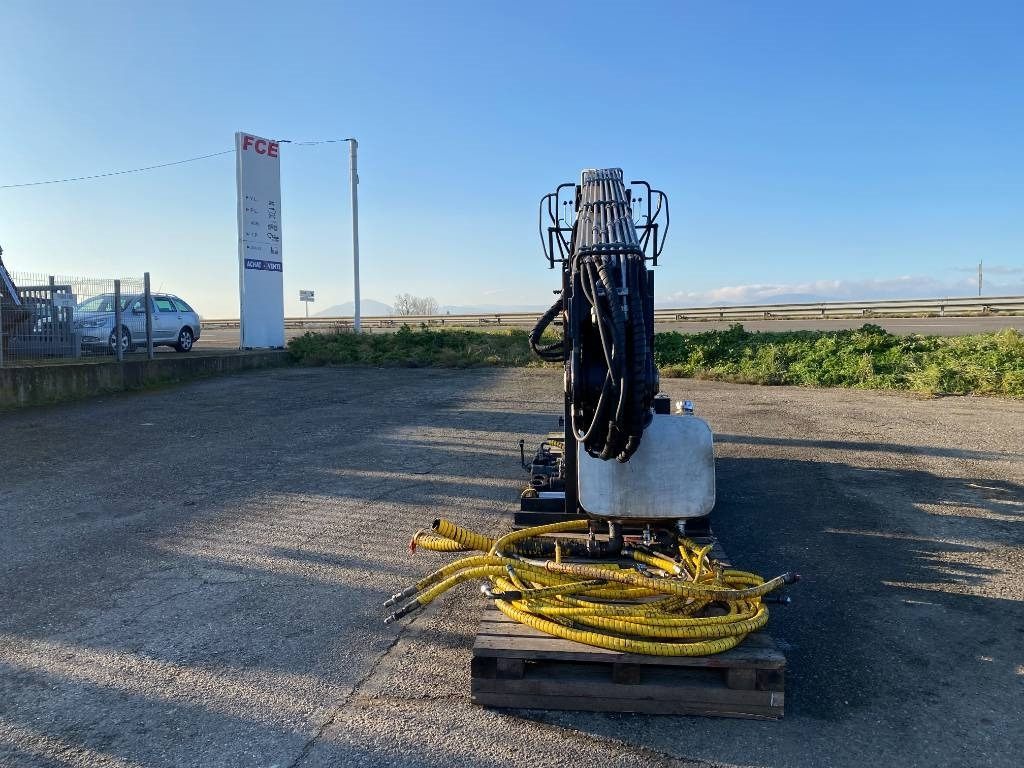 Loglift F281S-86 a réparer - Grua para camião: foto 2 Loglift F281S-86 a réparer - Grua para camião: foto 2