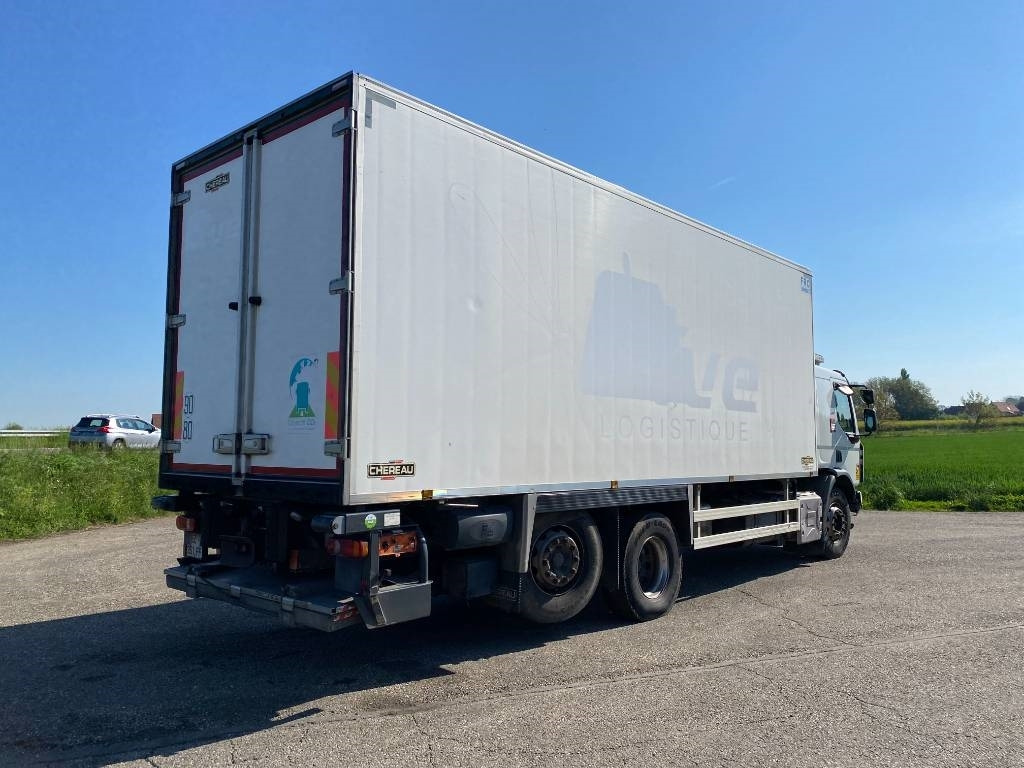 Renault D-430 WIDE CHEREAU INOGAM/LEVIAND 120 endommagé - Camião frigorífico: foto 4 Renault D-430 WIDE CHEREAU INOGAM/LEVIAND 120 endommagé - Camião frigorífico: foto 4