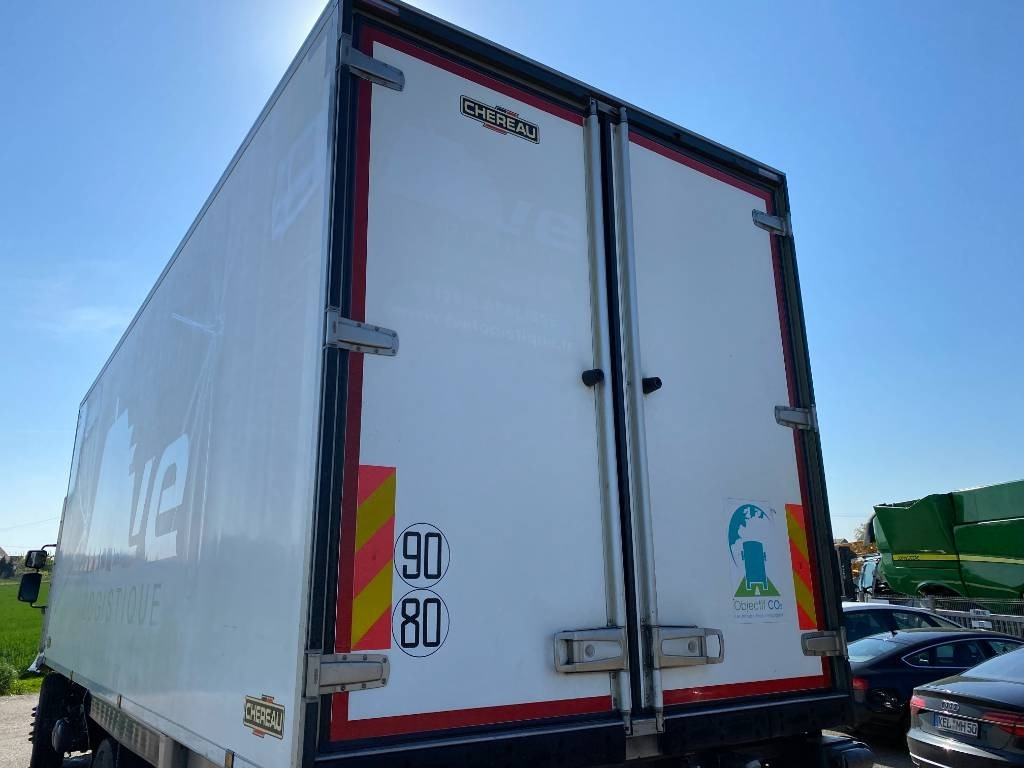 Camião frigorífico Renault D-430 WIDE CHEREAU INOGAM/LEVIAND 120 endommagé: foto 38