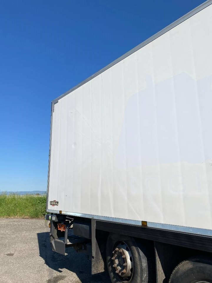 Camião frigorífico Renault D-430 WIDE CHEREAU INOGAM/LEVIAND 120 endommagé: foto 47