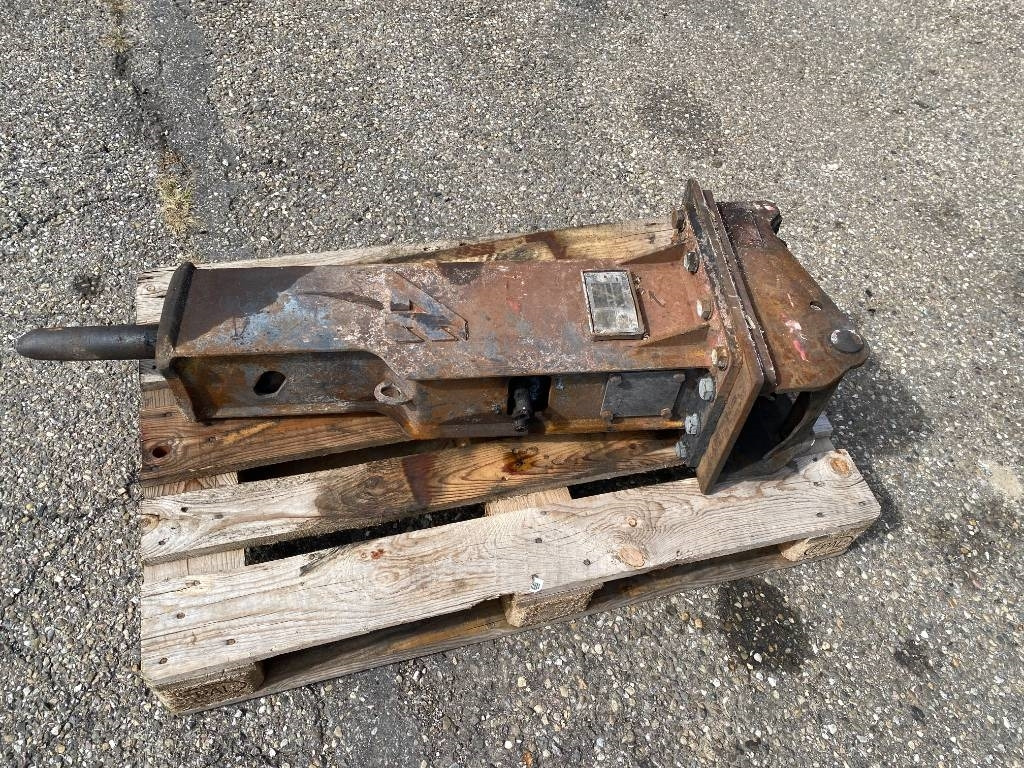 Takeuchi TB 250 + Brise roche et Godets endommagée - Mini escavadeira: foto 4 Takeuchi TB 250 + Brise roche et Godets endommagée - Mini escavadeira: foto 4