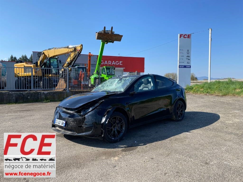 Tesla Model Y RWD/Origine Française endommagée - Automóvel: foto 1 Tesla Model Y RWD/Origine Française endommagée - Automóvel: foto 1