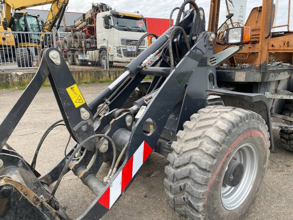Pá carregadora de rodas Yanmar V 100 / Certificat CE endommagée: foto 15