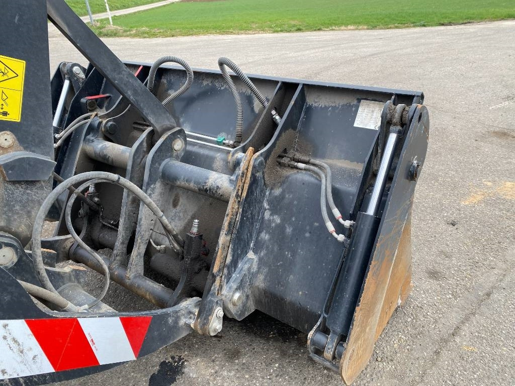 Pá carregadora de rodas Yanmar V 100 / Certificat CE endommagée: foto 46