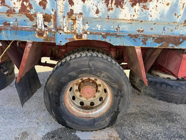 Iveco UNIC 175-24 BI-BENNE GRUE - Camião basculante, Camião grua: foto 4 Iveco UNIC 175-24 BI-BENNE GRUE - Camião basculante, Camião grua: foto 4