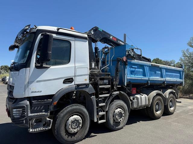 Mercedes AROCS 3243 BI-BENNE GRUE - Camião basculante, Camião grua: foto 1 Mercedes AROCS 3243 BI-BENNE GRUE - Camião basculante, Camião grua: foto 1