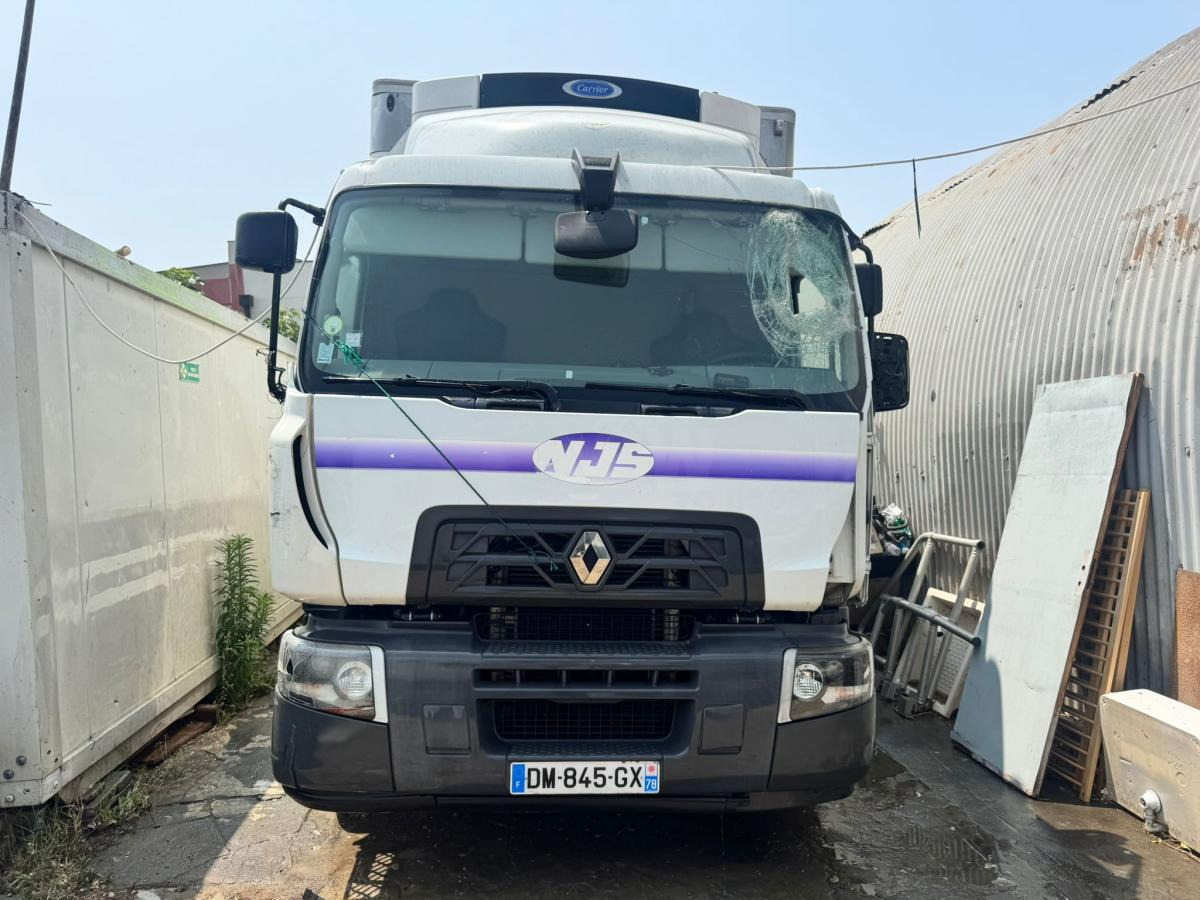 Renault D 19 - Camião frigorífico: foto 2 Renault D 19 - Camião frigorífico: foto 2