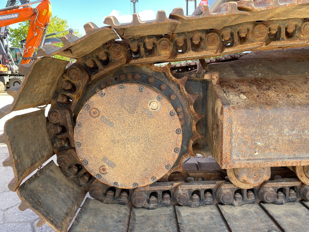 Doosan DX235LC-5 - Escavadora de rastos: foto 2 Doosan DX235LC-5 - Escavadora de rastos: foto 2