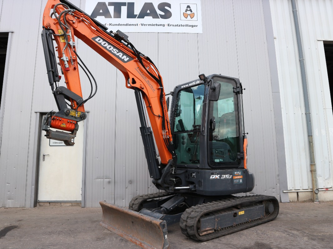 Doosan DX35Z-7 - Mini escavadeira: foto 1 Doosan DX35Z-7 - Mini escavadeira: foto 1