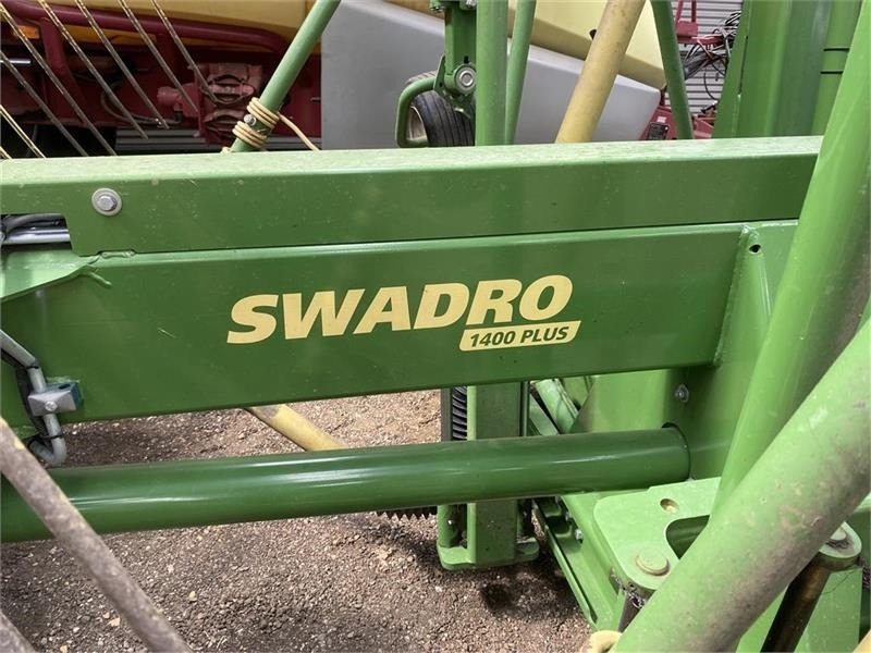 Krone Swadro 1400 plus - Ancinho enleirador: foto 2 Krone Swadro 1400 plus - Ancinho enleirador: foto 2