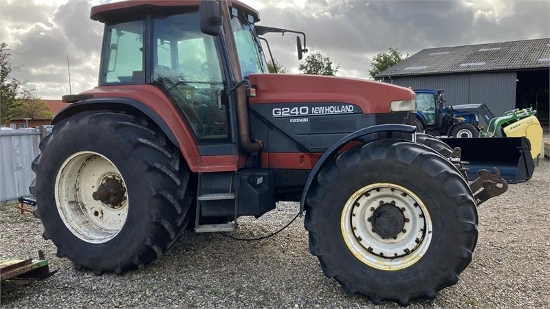 New Holland G 240 SS - Trator: foto 2 New Holland G 240 SS - Trator: foto 2