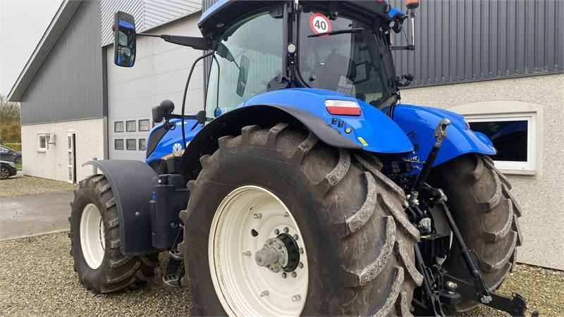 New Holland T7.270 AutoCommand T7.270 - Trator: foto 4 New Holland T7.270 AutoCommand T7.270 - Trator: foto 4