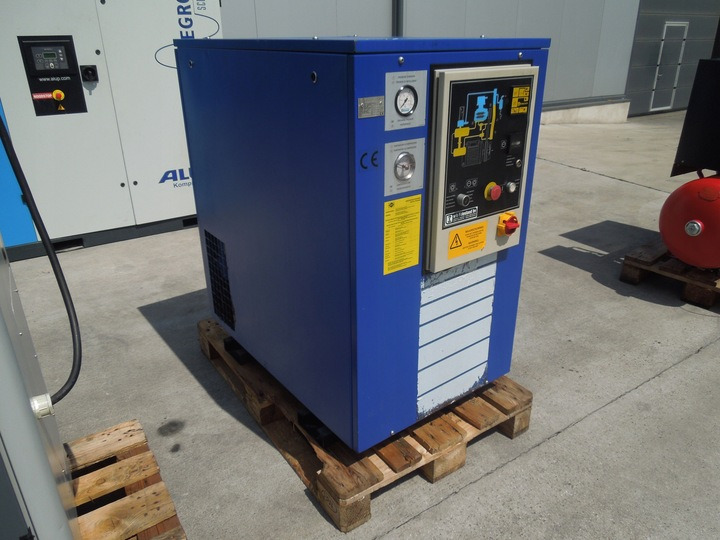 AIRPRESS RLE20-10 - Compressor de ar: foto 1 AIRPRESS RLE20-10 - Compressor de ar: foto 1