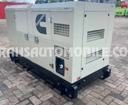Cummins 220 KVA 34.0L DIESEL - EXPORT OUT EU - Gerador elétrico: foto 1 Cummins 220 KVA 34.0L DIESEL - EXPORT OUT EU - Gerador elétrico: foto 1