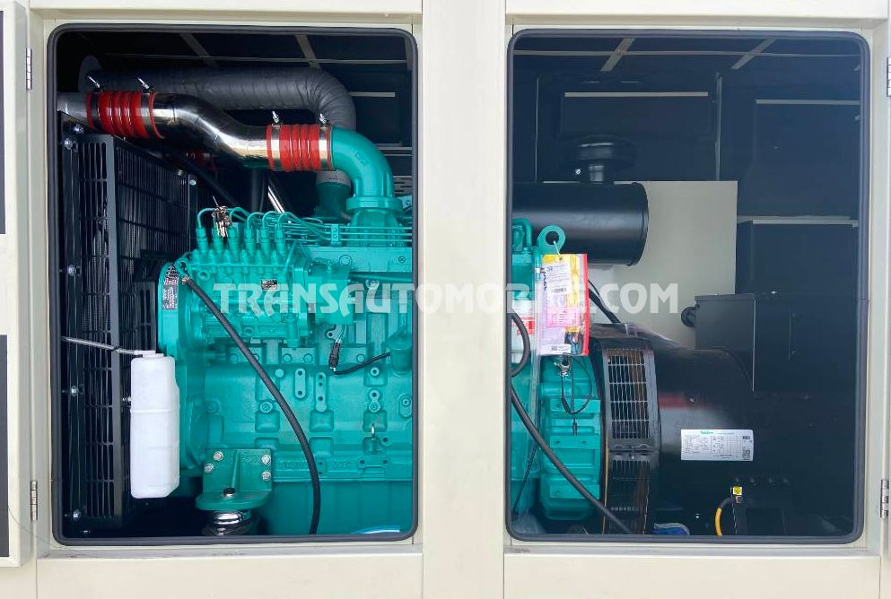 Cummins 220 KVA 34.0L DIESEL - EXPORT OUT EU - Gerador elétrico: foto 2 Cummins 220 KVA 34.0L DIESEL - EXPORT OUT EU - Gerador elétrico: foto 2