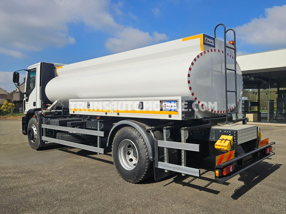 Iveco Eurocargo ML180E28 5.9L TURBO DIESEL 4x2 water tank 10.000L - EXPORT OUT EU - Camião cisterna: foto 2 Iveco Eurocargo ML180E28 5.9L TURBO DIESEL 4x2 water tank 10.000L - EXPORT OUT EU - Camião cisterna: foto 2