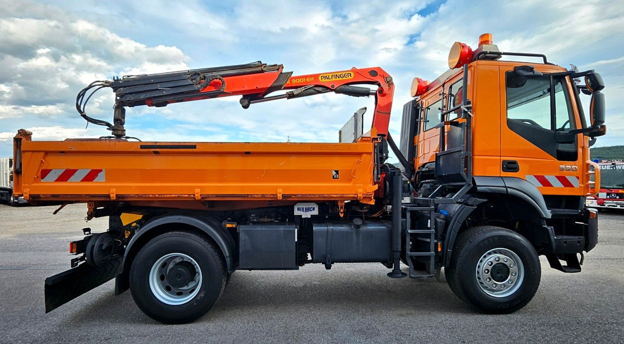 Iveco Trakker 190T33 4x4 Euro5 Kran Palfinger Funk - Camião basculante, Camião grua: foto 2 Iveco Trakker 190T33 4x4 Euro5 Kran Palfinger Funk - Camião basculante, Camião grua: foto 2