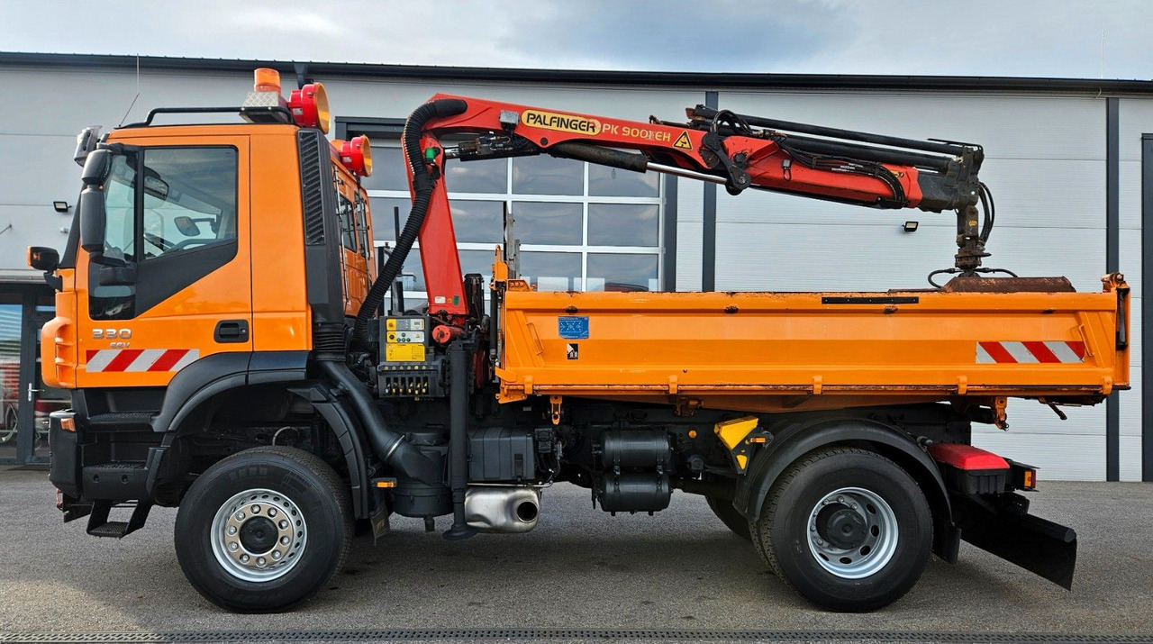 Iveco Trakker 190T33 4x4 Euro5 Kran Palfinger Funk - Camião basculante, Camião grua: foto 5 Iveco Trakker 190T33 4x4 Euro5 Kran Palfinger Funk - Camião basculante, Camião grua: foto 5