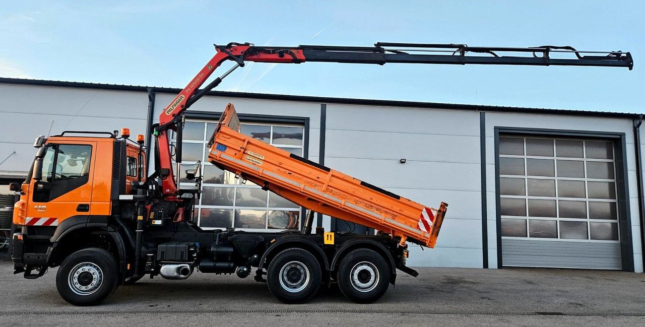 Iveco Trakker 410 6x4-4 EEV Palfinger PK12502 Funk - Camião basculante, Camião grua: foto 2 Iveco Trakker 410 6x4-4 EEV Palfinger PK12502 Funk - Camião basculante, Camião grua: foto 2