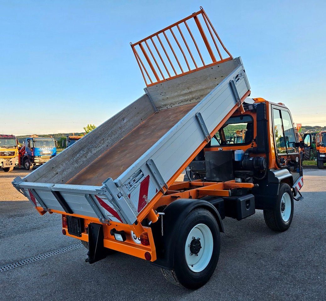 LINDNER Unitrac 102 Kommunal Kipper - Carrinha basculante: foto 4 LINDNER Unitrac 102 Kommunal Kipper - Carrinha basculante: foto 4
