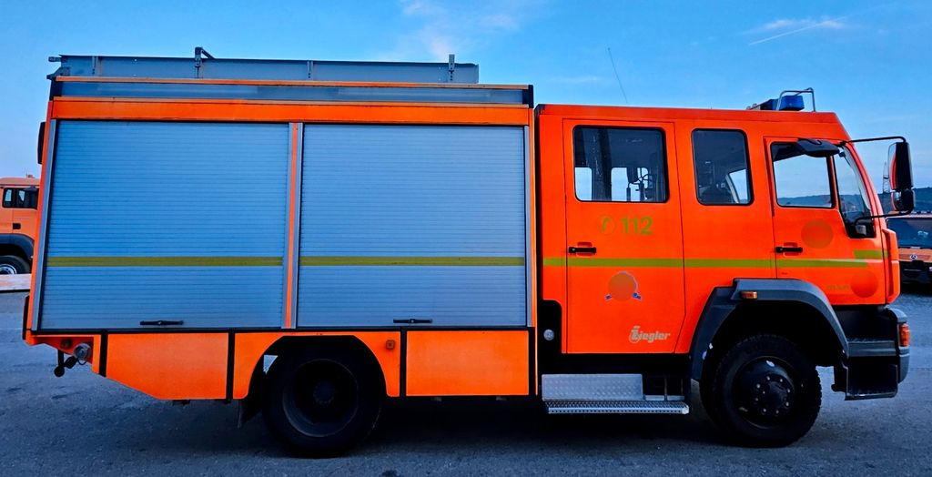 MAN 14.224 L80 4x4 Feuerwehr LF16 Ziegler - Carro de bombeiro: foto 5 MAN 14.224 L80 4x4 Feuerwehr LF16 Ziegler - Carro de bombeiro: foto 5