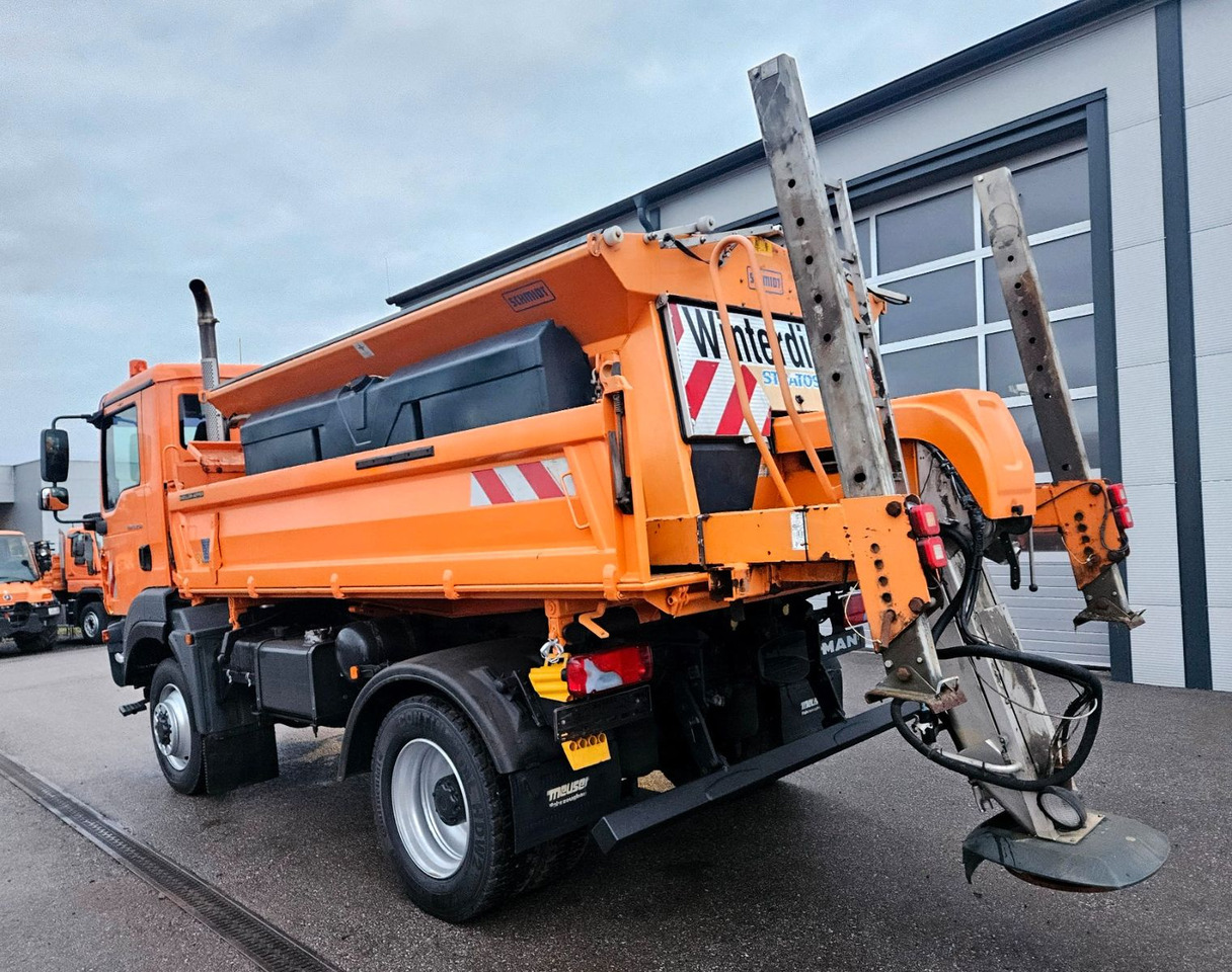 MAN TGM 13.250 4x4 Euro5 Winterdienst - Camião basculante: foto 5 MAN TGM 13.250 4x4 Euro5 Winterdienst - Camião basculante: foto 5