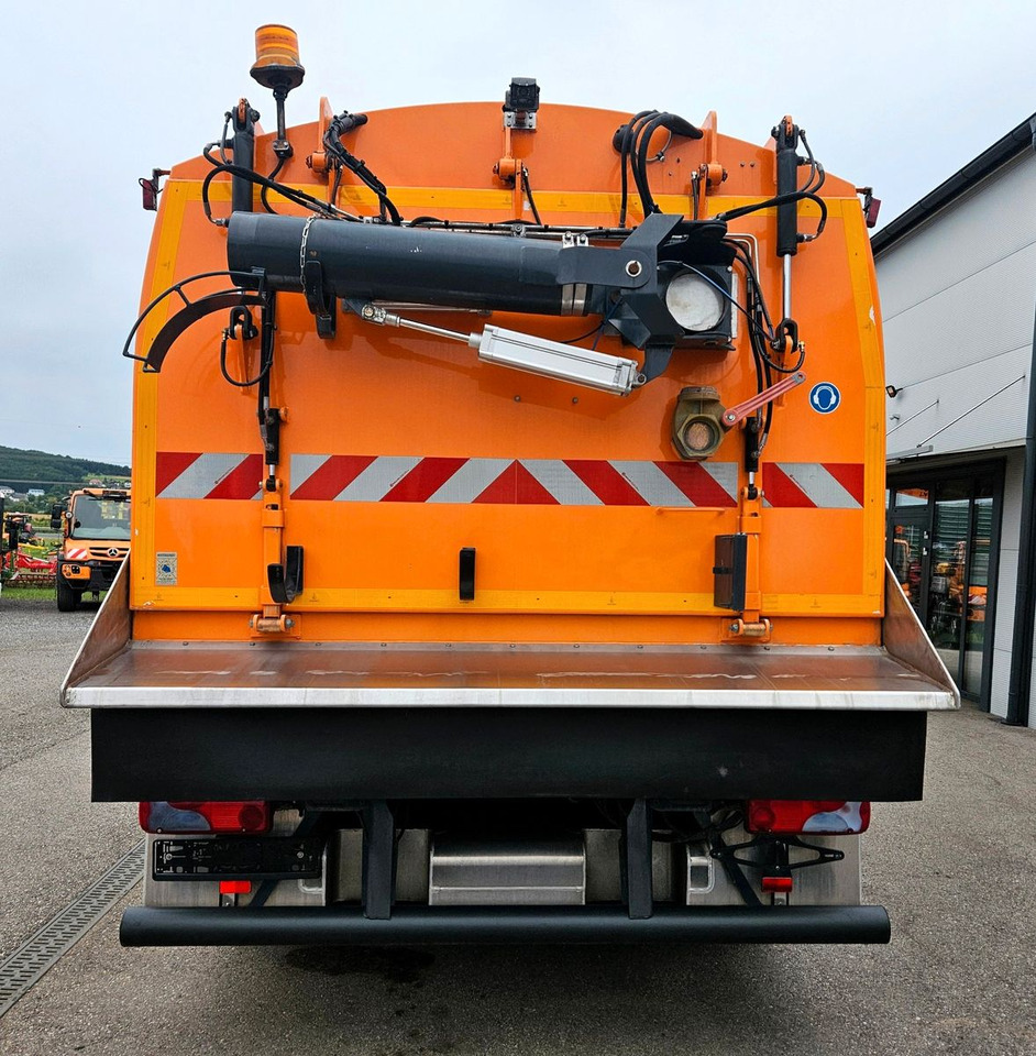 MAN TGM 18.250 Euro6 BROCK SL200 L+R Aufbaumotor - Varredora urbana: foto 4 MAN TGM 18.250 Euro6 BROCK SL200 L+R Aufbaumotor - Varredora urbana: foto 4