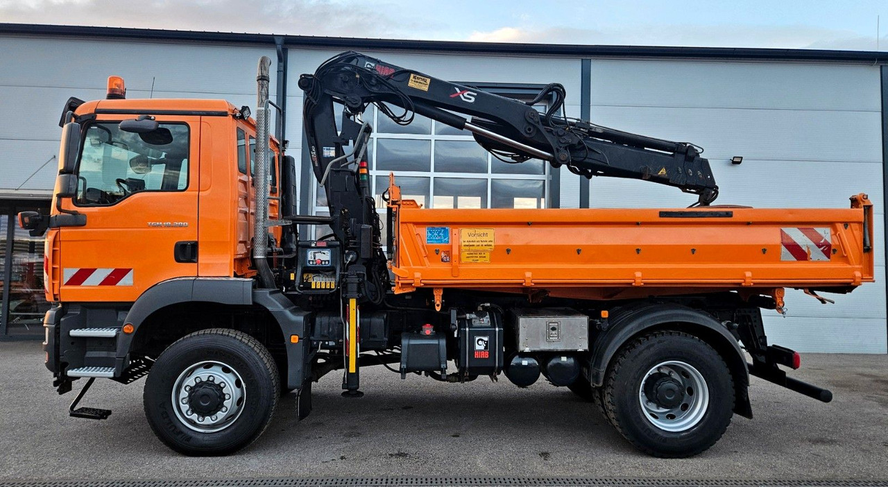 MAN TGM 18.280 4x4 HIAB 111-3 Funk Kran Winterdienst - Camião basculante, Camião grua: foto 5 MAN TGM 18.280 4x4 HIAB 111-3 Funk Kran Winterdienst - Camião basculante, Camião grua: foto 5