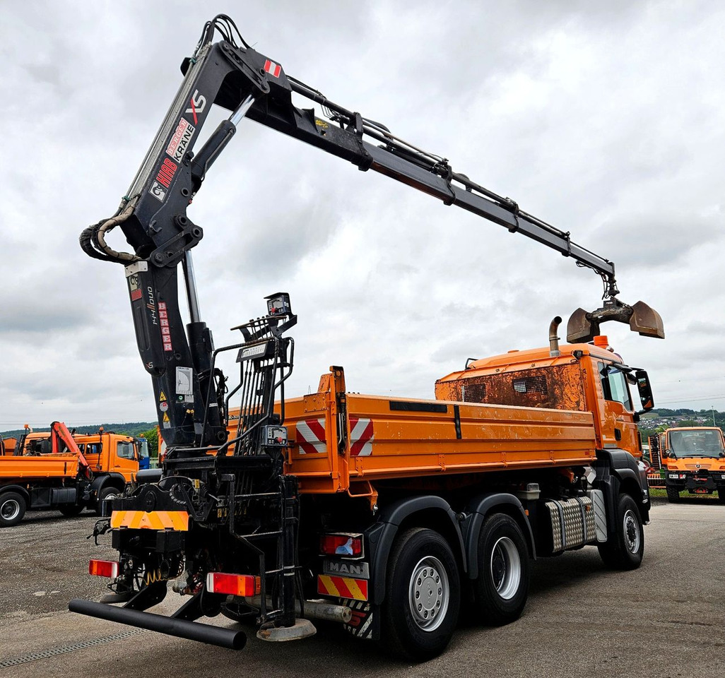 Camião basculante, Camião grua MAN TGS 28.360 6x4-4 HIAB 144E-4 Kran Euro5: foto 10