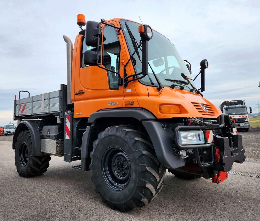 Unimog U300 Agrar Euro5 Hydrostat Variopilot Unimog U300 Agrar Euro5 Hydrostat Variopilot - Camião basculante: foto 5 Unimog U300 Agrar Euro5 Hydrostat Variopilot Unimog U300 Agrar Euro5 Hydrostat Variopilot - Camião basculante: foto 5