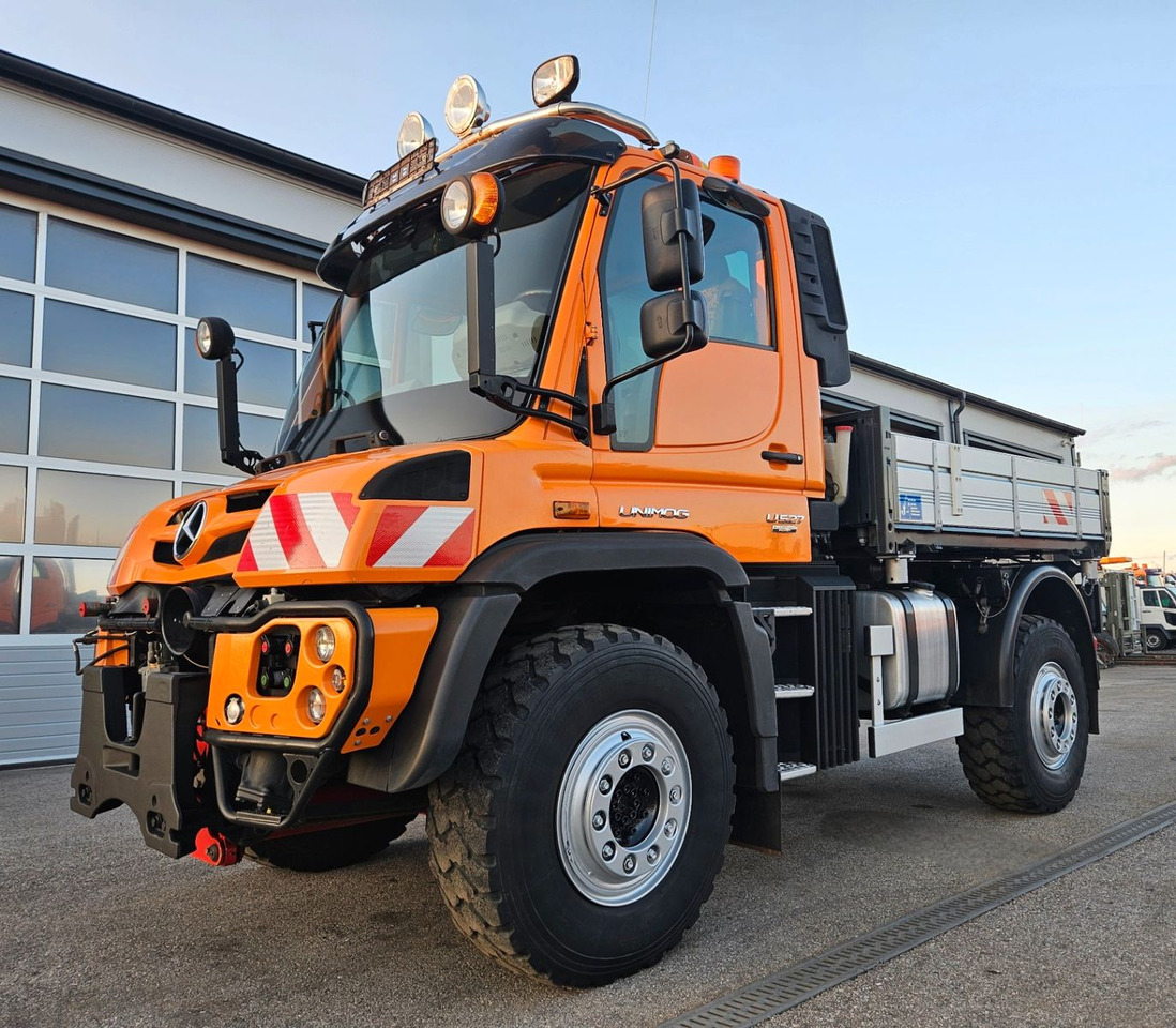 Unimog U527 UGE Euro6 VarioPilot Hydrostat - Camião basculante: foto 1 Unimog U527 UGE Euro6 VarioPilot Hydrostat - Camião basculante: foto 1
