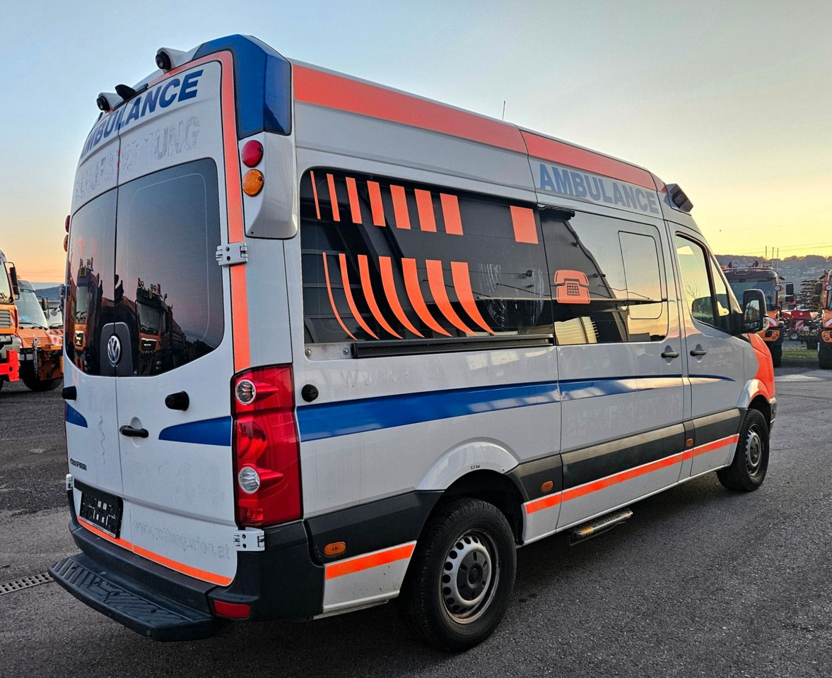 Volkswagen CRAFTER TDI Ambulance RTW L2H2 DLOUHY - Ambulância: foto 4 Volkswagen CRAFTER TDI Ambulance RTW L2H2 DLOUHY - Ambulância: foto 4