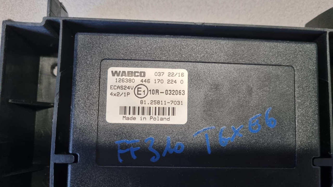 Centralina MAN TGX E6 - Sistema elétrico: foto 1 Centralina MAN TGX E6 - Sistema elétrico: foto 1