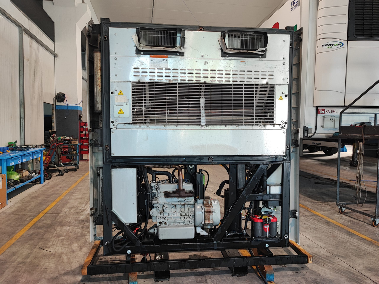 Motore Frigo Carrier Vector 1550 - Equipamento de refrigeração: foto 2 Motore Frigo Carrier Vector 1550 - Equipamento de refrigeração: foto 2