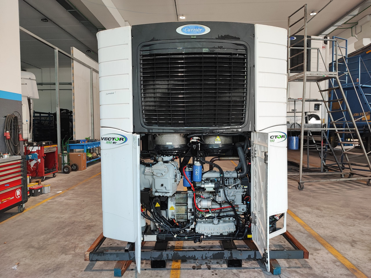 Motore frigo Carrier Vector 1550 pezzi di ricambio - Equipamento de refrigeração: foto 2 Motore frigo Carrier Vector 1550 pezzi di ricambio - Equipamento de refrigeração: foto 2
