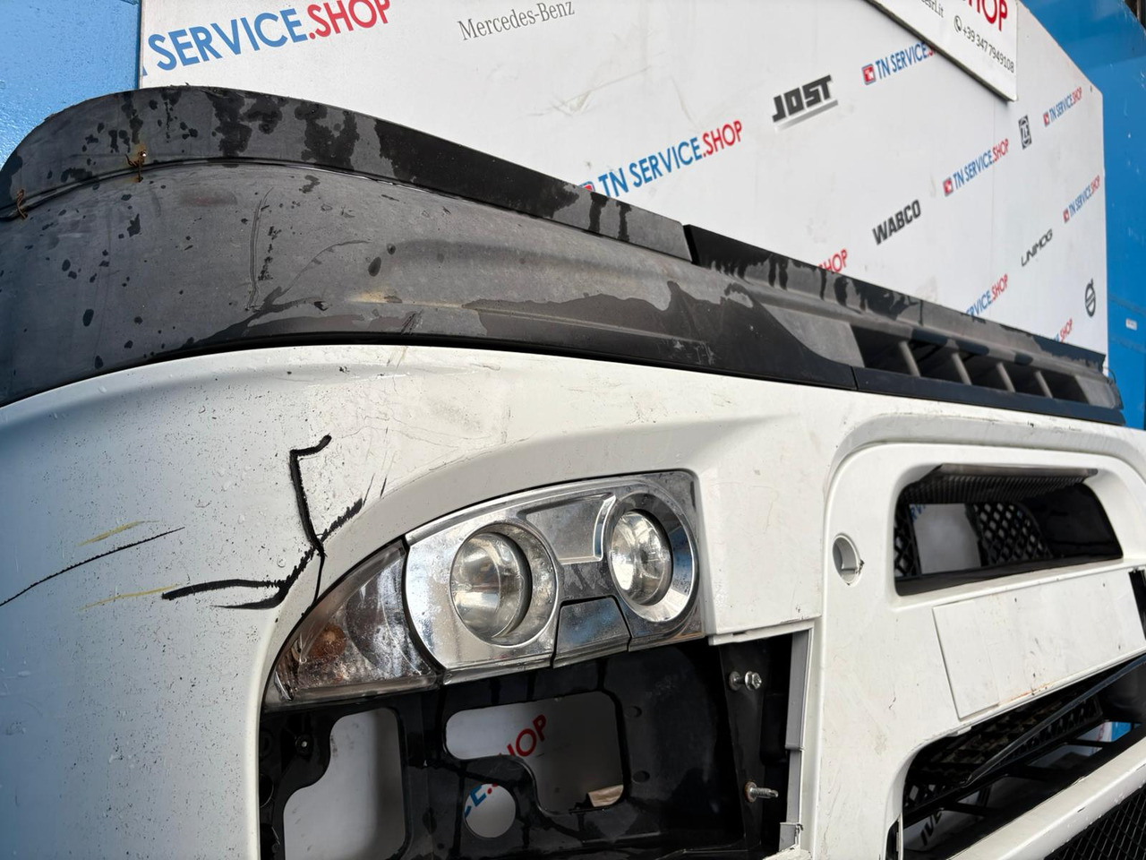 Paraurti Anteriore Iveco 5801258838 - Para-choque para Camião: foto 4 Paraurti Anteriore Iveco 5801258838 - Para-choque para Camião: foto 4