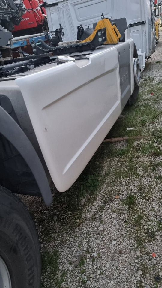 MAN TGX E6 pezzi di ricambio - Peça de reposição para Camião: foto 2 MAN TGX E6 pezzi di ricambio - Peça de reposição para Camião: foto 2