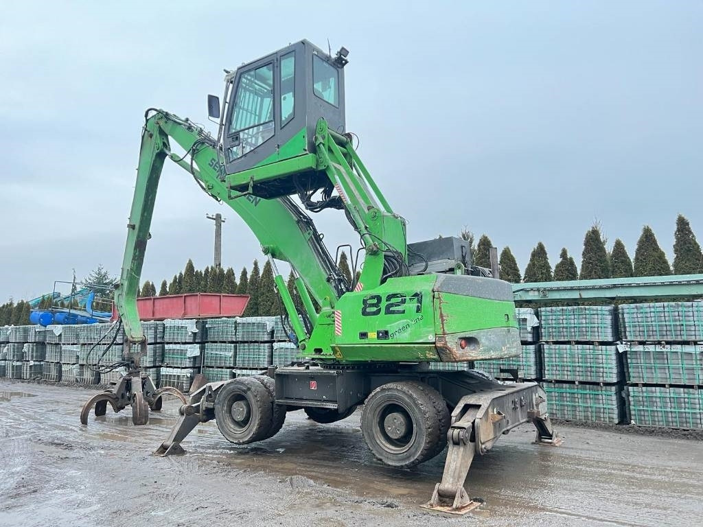 Sennebogen 821 - Manipulador de material: foto 2 Sennebogen 821 - Manipulador de material: foto 2