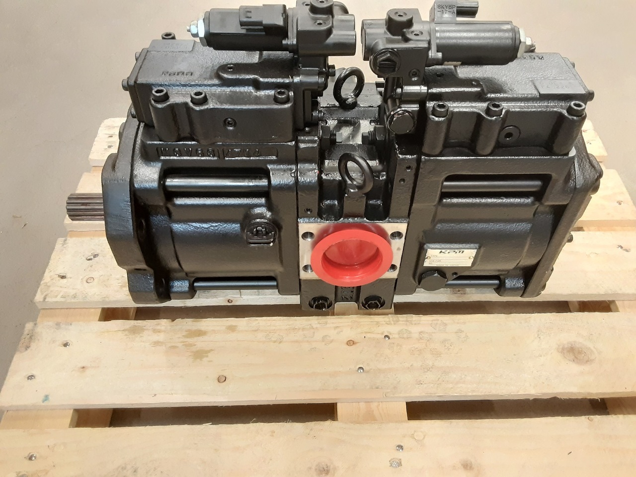 Kawasaki YY10V00001F6 - Bomba hidráulica para Escavadora de rastos: foto 1 Kawasaki YY10V00001F6 - Bomba hidráulica para Escavadora de rastos: foto 1
